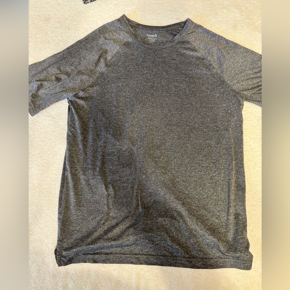 Old Navy Men's Heather Gray Short Sleeve Tee
